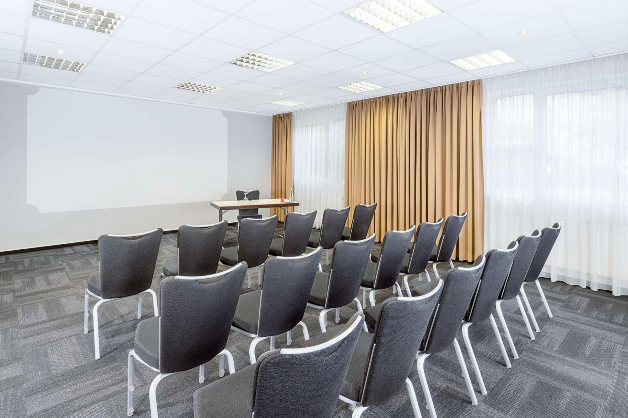 Nh Messe Hotel München